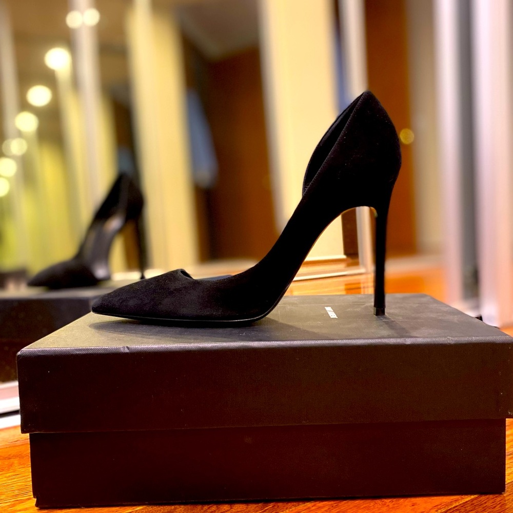 GREAT CONDITION: YSL black suede d’orsay pumps
